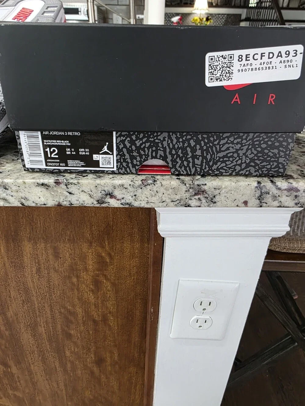 Jordan Retro 3 Fire Red (2022)